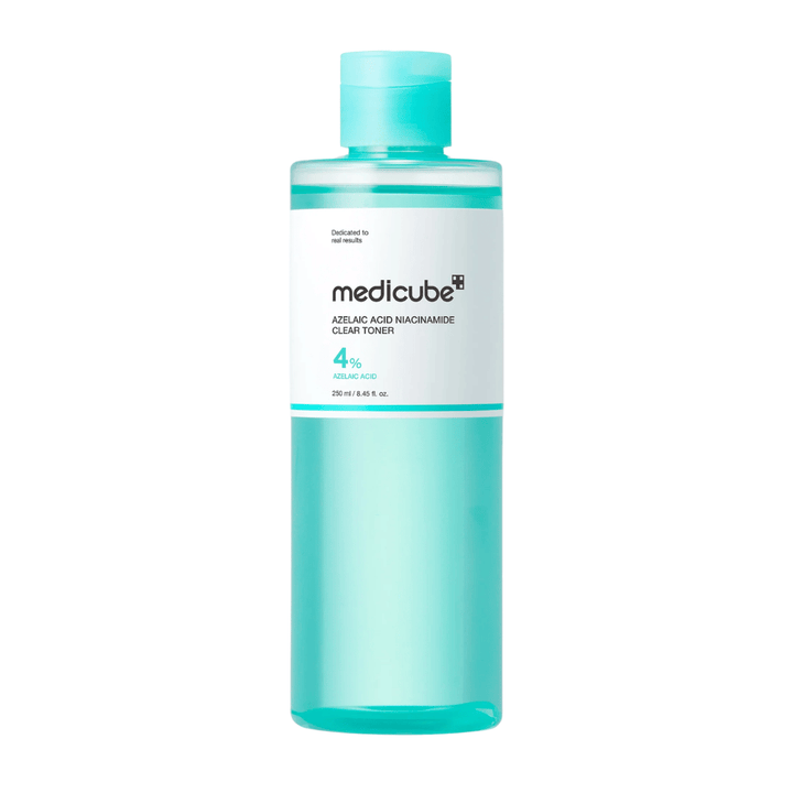 Medicube Azelaic Acid Niacinamide Clear Toner 250 ml z 4% kwasem azelainowym, opracowanym w celu zrównoważenia skóry, zmniejszenia nadmiaru sebum i zapewnienia bardziej jednolitego kolorytu skóry.