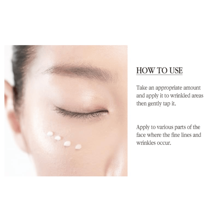 Pyunkang Yul Black Tea Time Reverse Eye Cream nakłada się delikatnie wokół oczu, aby pielęgnować drobne linie i nadać skórze gładszy wygląd.