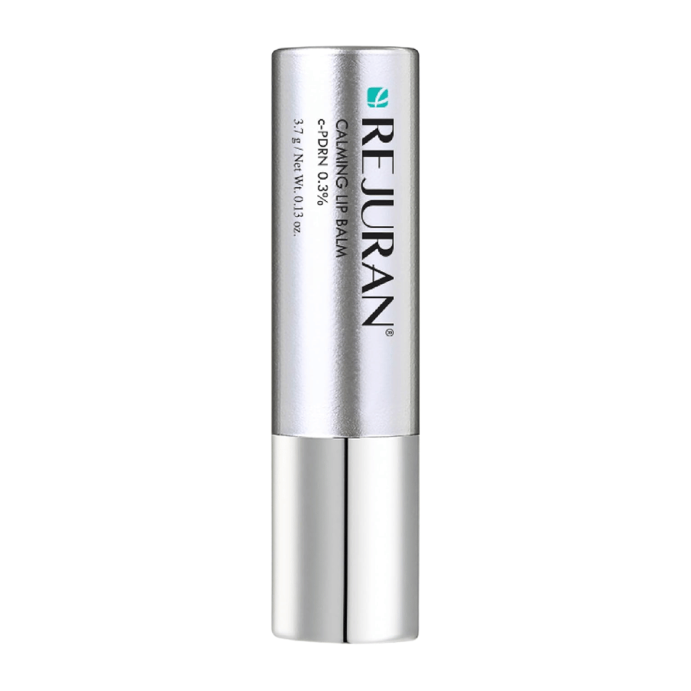 4. Rejuran Calming Lip Balm 3,7g – nawilżający balsam do ust z C-PDRN na białym tle