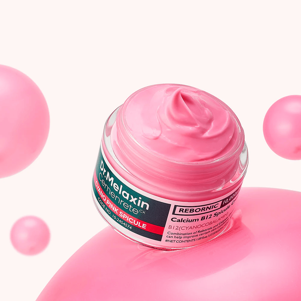 Dr. Melaxin Cemenrete Cyano Pink Spicule Cream z technologią B12 i spikule, która nadaje blask, poprawia strukturę skóry i wzmacnia ją.
