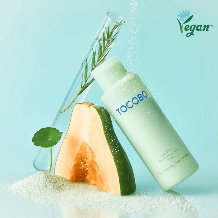 TOCOBO Cica Calming Powder Wash z melonem i ekstraktami roślinnymi, które zapewniają delikatne złuszczanie i nawilżenie.