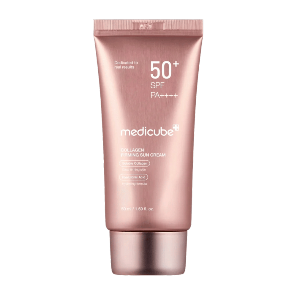 Medicube Collagen Firming Sun Cream SPF 50+ w różowo-złotej tubie – ochrona przeciwsłoneczna z kolagenem i kwasem hialuronowym, która zapewnia jędrniejszą, nawilżoną skórę z blaskiem.