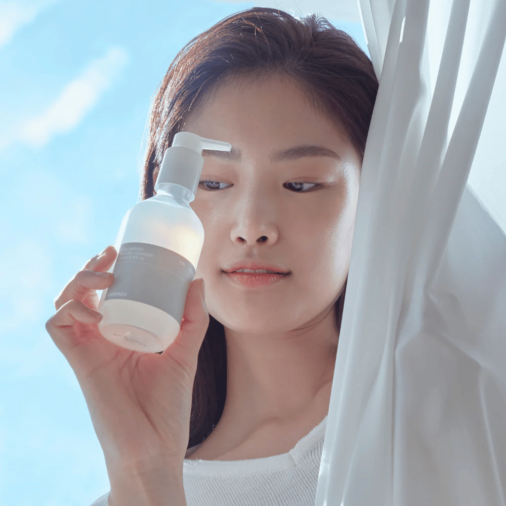 Celimax Dual Barrier Mild Gel Cleanser w użyciu – łagodny koreański środek do mycia twarzy, który wzmacnia barierę skórną i jest odpowiedni dla skóry wrażliwej.
