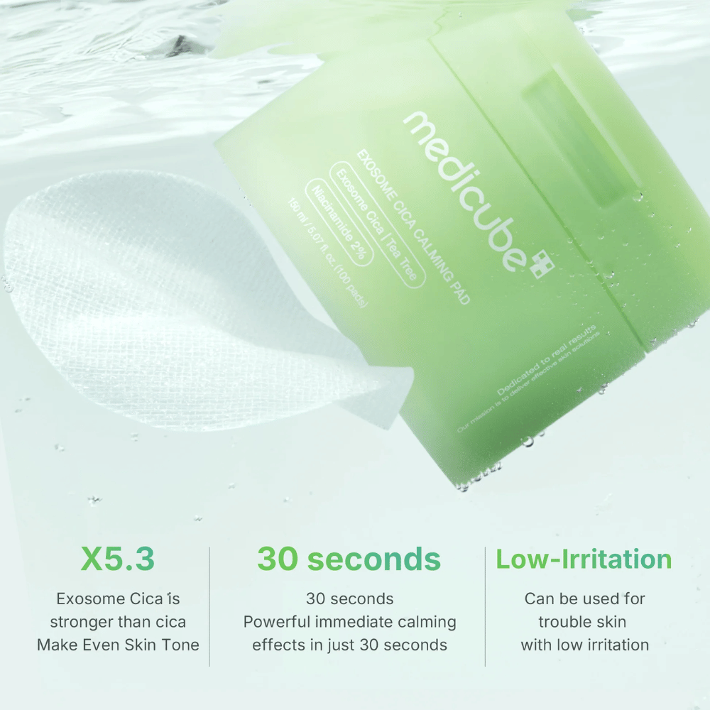 Medicube Exosome Cica Calming Pads pod wodą, z Zalety: 5,3x silniejsze niż cica, efekt w 30 sekund, niska irytacja.