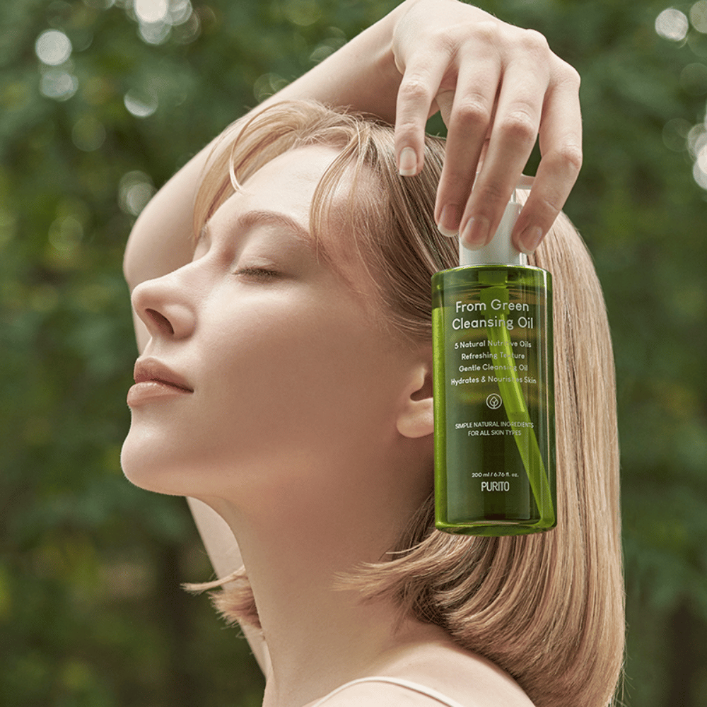 Purito From Green Cleansing Oil jest idealny do codziennego użytku i odpowiedni dla wszystkich typów skóry, nawet wrażliwej. Dzięki pięciu naturalnym olejom bogatym w składniki odżywcze, oczyszcza skórę dogłębnie, nie pozostawiając tłustego uczucia, jednocześnie nawilżając i pielęgnując.