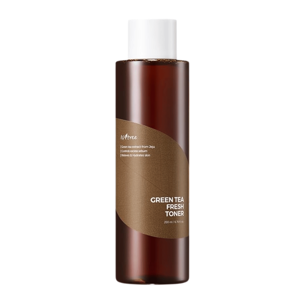 Zdjęcie produktu Isntree Green Tea Fresh Toner na białym tle. Tonik regulujący wydzielanie sebum z zieloną herbatą z Jeju pomaga kontrolować nadmiar sebum, jednocześnie nawilżając i kojąc skórę.