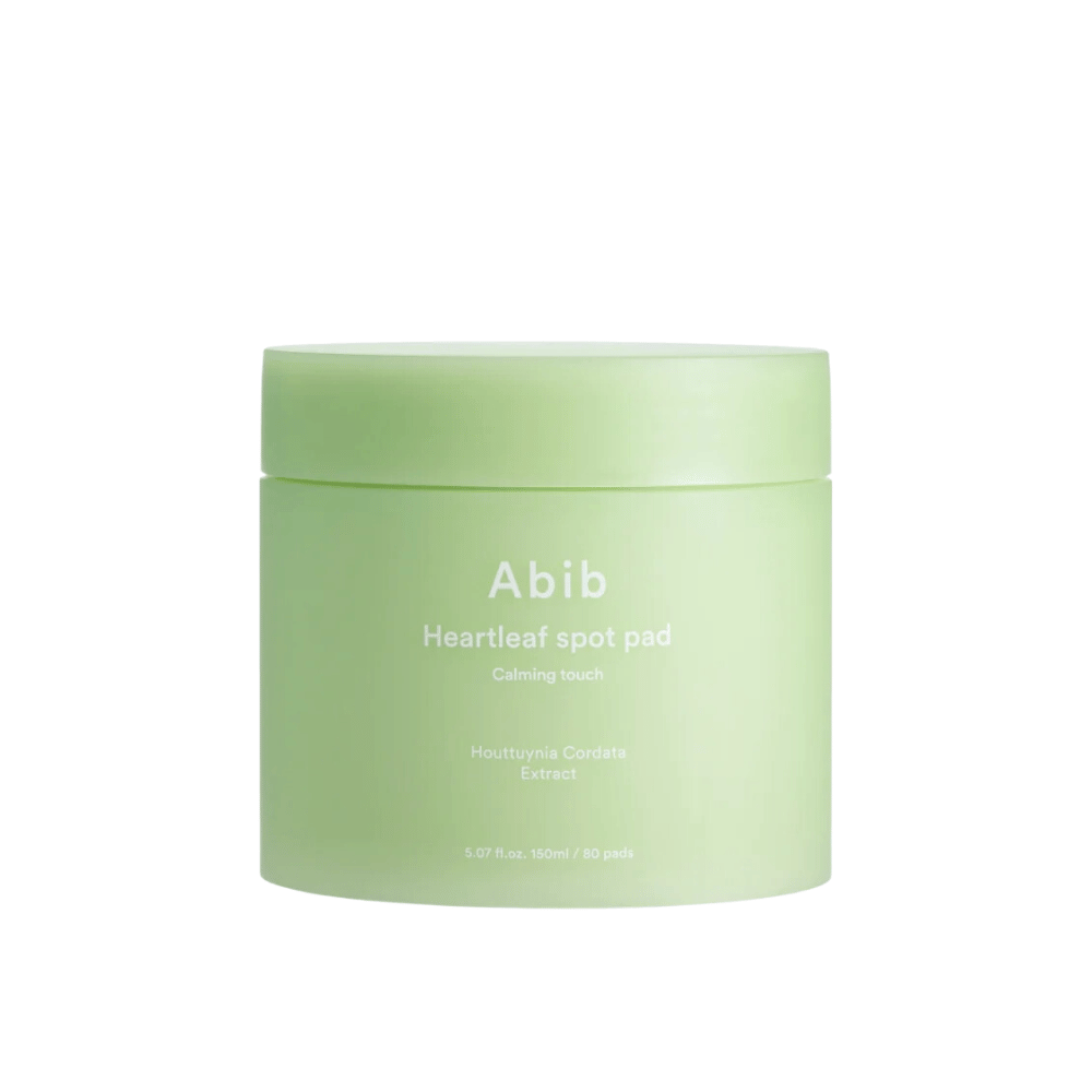 Słoik z Abib Heartleaf Spot Pad Calming Touch, kojące płatki do pielęgnacji skóry z ekstraktem z Houttuynia Cordata.