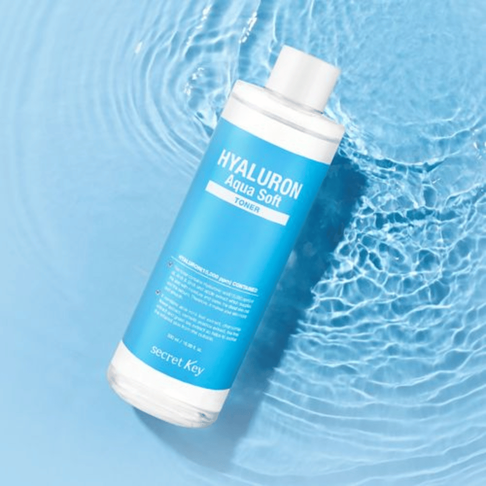Hyaluron Aqua Soft Toner od Secret Key – łagodny, nawilżający tonik do twarzy z 15 000 ppm kwasu hialuronowego, który łagodzi i przywraca równowagę skóry.