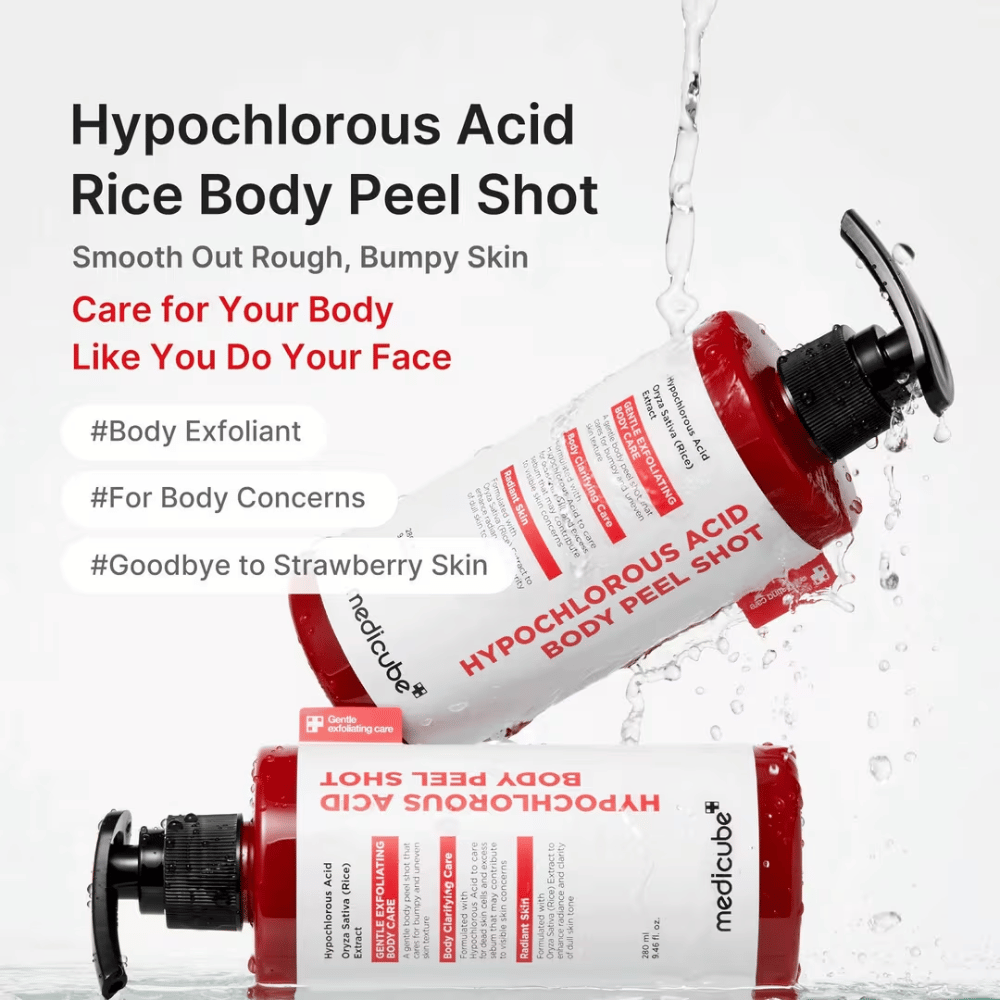 Grafika promocyjna dla Medicube Hypochlorous Acid Body Peel Shot z efektem wody i naciskiem na złuszczanie ciała przy skórze truskawkowej, nierównej strukturze skóry i suchych partiach.