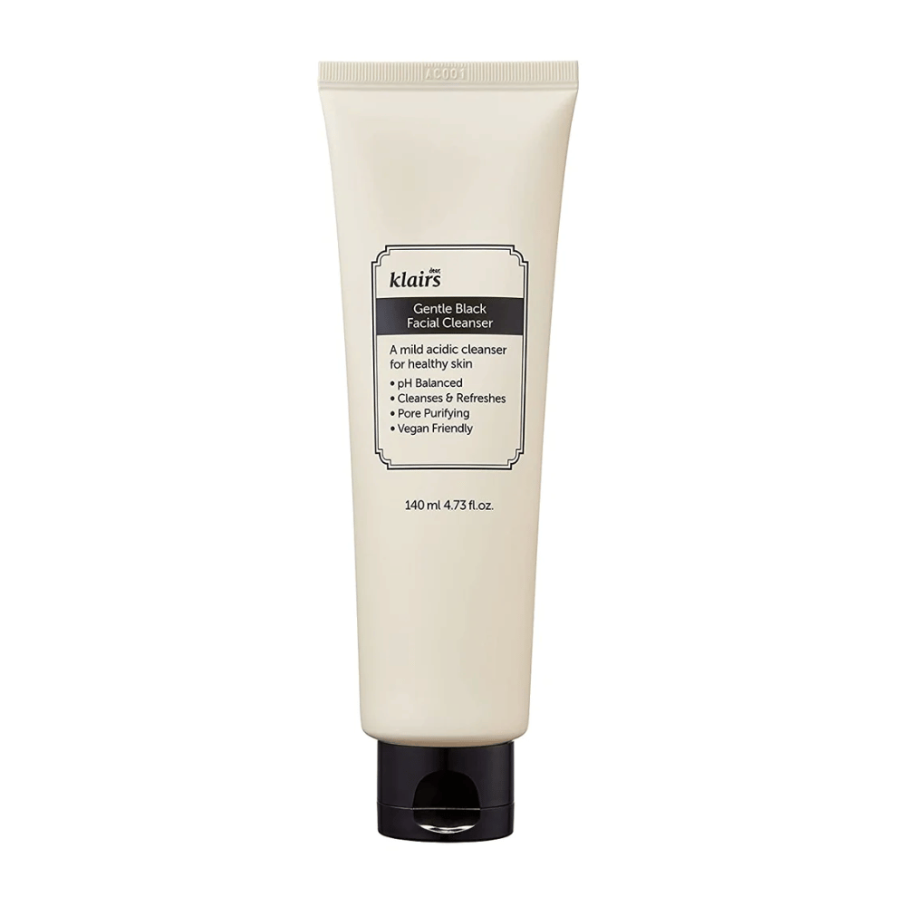 Tuba Klairs Gentle Black Facial Cleanser z czarną nakrętką i tekstem o właściwościach, takich jak łagodność i zrównoważone pH, na czystym białym tle.