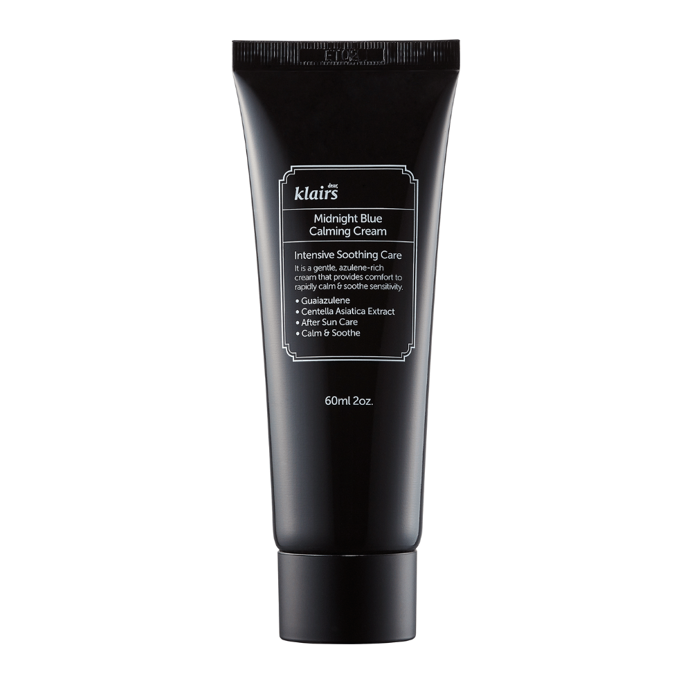 Czarna tubka Klairs Midnight Blue Calming Cream, opisana jako intensywnie kojący krem, na białym tle.
