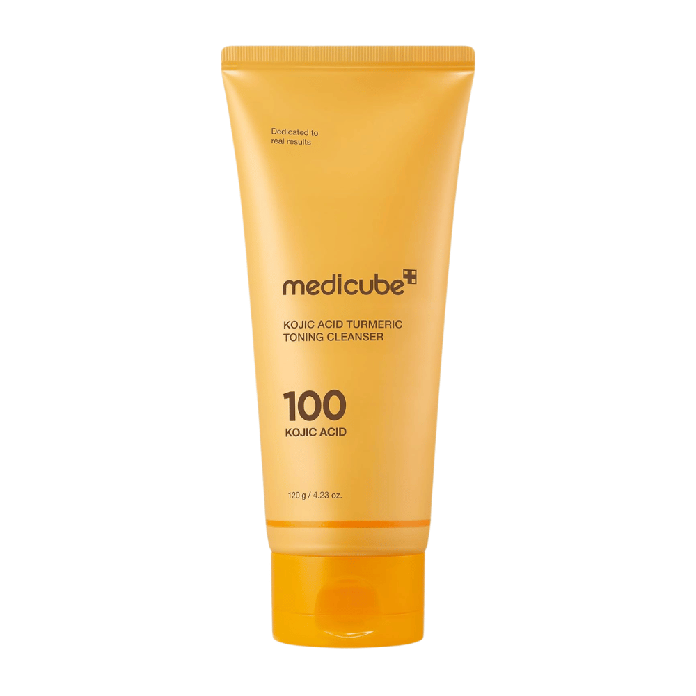 Medicube Kojic Acid Turmeric Toning Cleanser 120 g, środek do mycia twarzy z kwasem kojowym i kurkumą w żółtej tubce na białym tle.