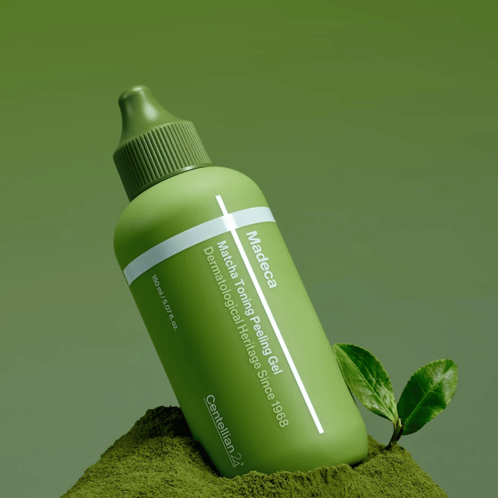 Centellian24 Madeca Matcha Toning Peeling Gel zdjęcie produktu – łagodny koreański peeling złuszczający peeling gel z matchą, który pomaga udoskonalić teksturę skóry i nadać jej świeższy wygląd.