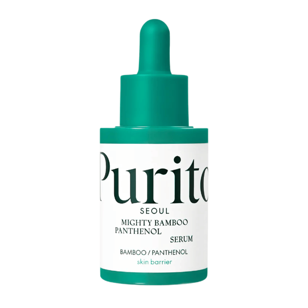 Purito Mighty Bamboo Panthenol Serum – minimalistyczna zielona butelka z pielęgnacyjnym serum do skóry wrażliwej i suchej.