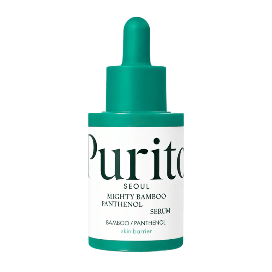 Purito Mighty Bamboo Panthenol Serum – minimalistisk grön flaska med vårdande serum för känslig och torr hud.