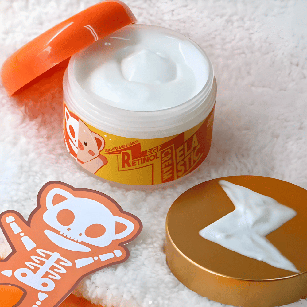 Elizavecca Milky Piggy EGF Elastic Retinol Cream – koreański krem do twarzy z retinolem i EGF, który pomaga poprawić elastyczność skóry, zmniejszyć drobne linie i zapewnić nawilżoną i gładką skórę.