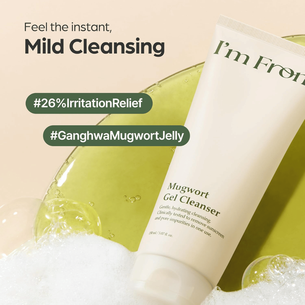 I'm From Mugwort Gel Cleanser 150 ml, delikatny żel oczyszczający z bylicą. Beżowa tuba z zielonym żelem oczyszczającym i białą pianą.