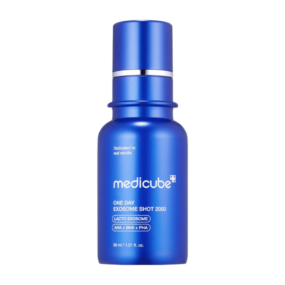 Dzięki Medicube One Day Exosome Shot Pore Ampoule 2000 otrzymujesz skuteczne rozwiązanie do redukcji porów i odnowy skóry. Wzbogacony o Lacto Exosome oraz AHA, BHA i PHA delikatnie złuszcza, jednocześnie poprawiając strukturę skóry i głęboko nawilżając.