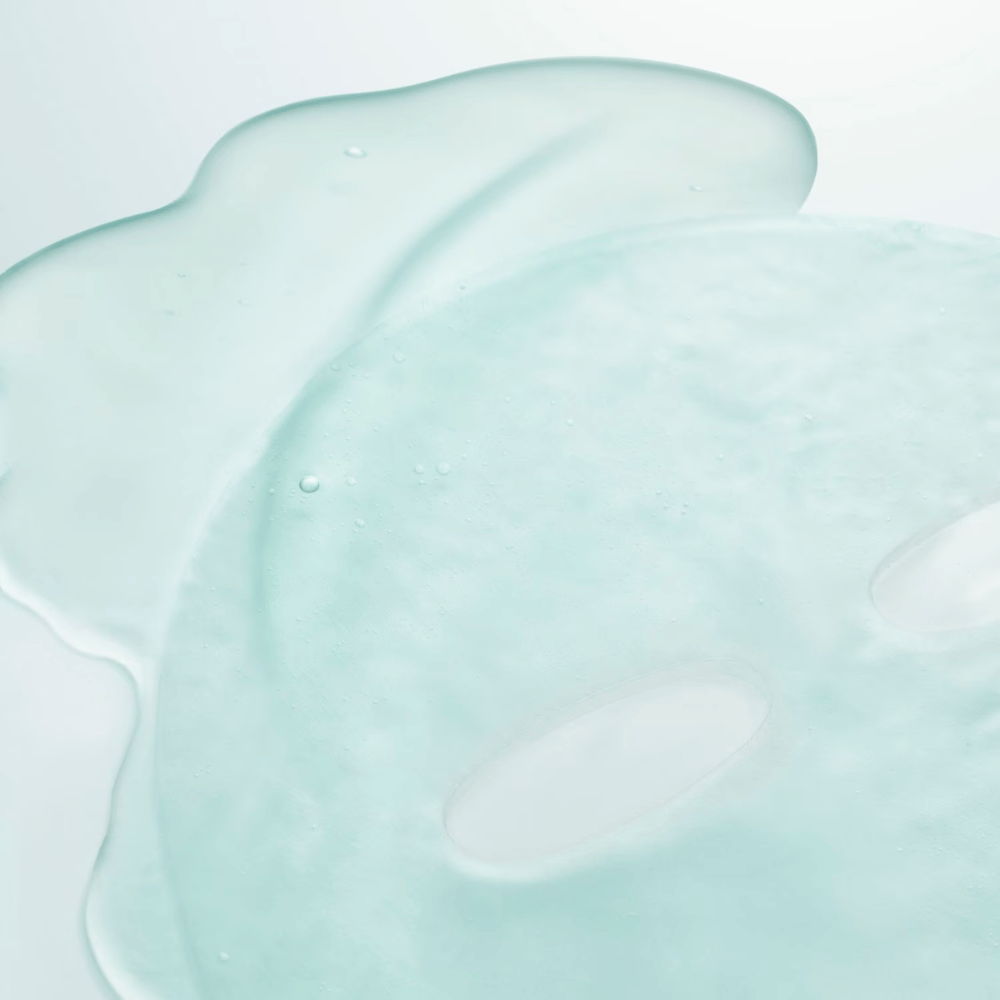 2. Anua PDRN Hyaluronic Acid Capsule 100 Serum Mask – cienka maseczka do twarzy z serum, które zapewnia skórze nawilżenie i blask