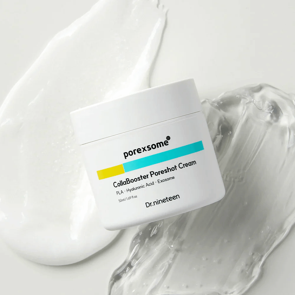 Dr.nineteen Porexsome CollaBooster Poreshot Cream na błyszczącej, żelowej powierzchni. Nawilżający krem z egzomami i kwasem hialuronowym.