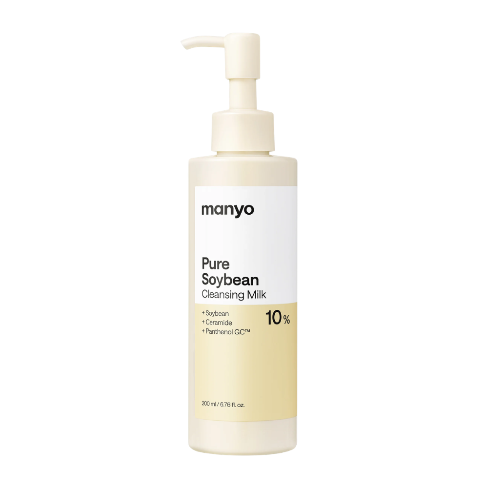 3. Ma:nyo Pure Soybean Cleansing Milk 200 ml – mleczko oczyszczające z soją, ceramidami i pantenolem w białej butelce z pompką