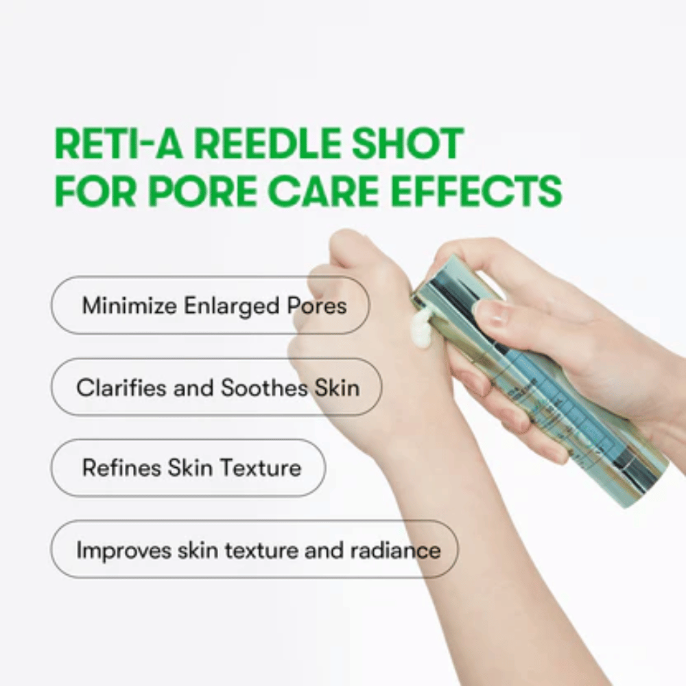 VT Reti-A Reedle Shot nałożony na dłoń, pokazuje teksturę serum i jego efekt minimalizacji porów, łagodzenia skóry i poprawy jej blasku.