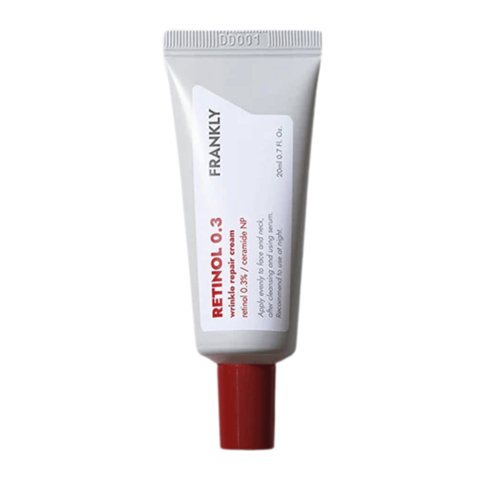 FRANKLY Retinol 0.3 Cream w białej tubce z czerwoną nakrętką. Krem przeciwstarzeniowy z 0,3% retinolem i ceramidem NP dla jędrniejszej i gładszej skóry.