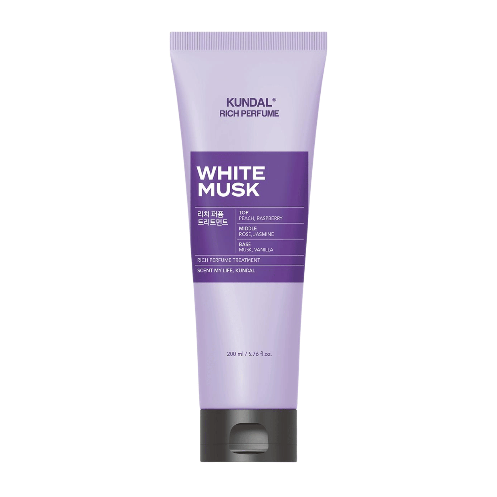 2. KUNDAL Rich Perfume Body Lotion White Musk 200 ml – nawilżający balsam do ciała o zapachu brzoskwini, maliny, róży, jaśminu, piżma i wanilii