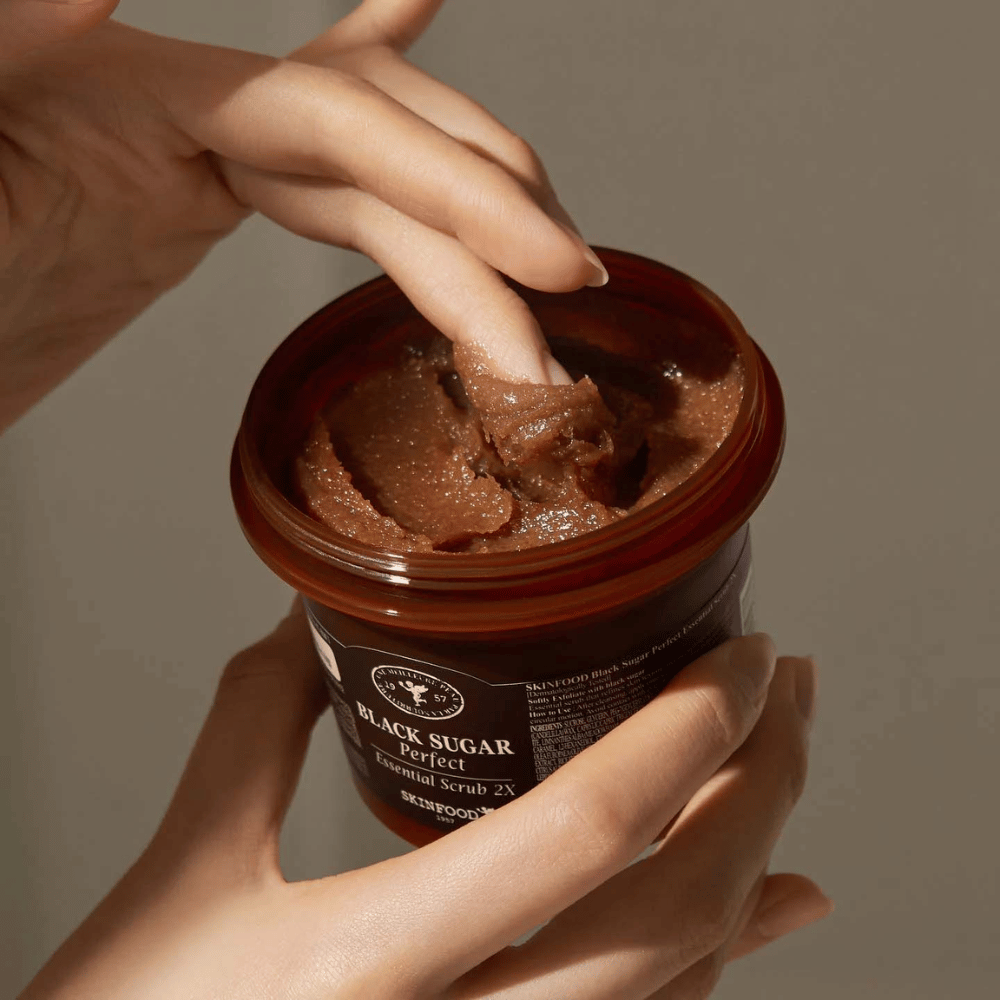 Słowa kluczowe: SKINFOOD Black Sugar Perfect Essential Scrub 2X 210g