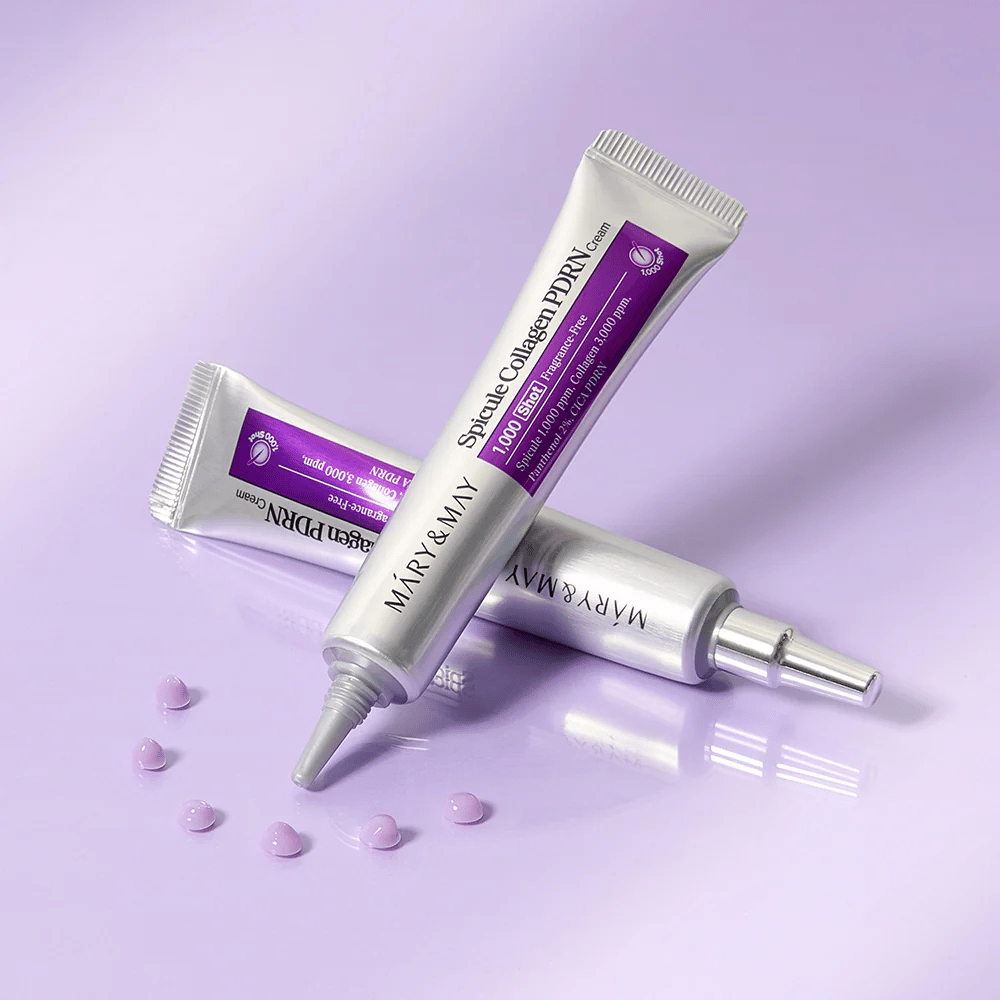 Mary & May Spicule Collagen PDRN Cream w kilku tubach na fioletowym tle, intensywnie odbudowujący krem do twarzy z technologią spicule i kolagenem.