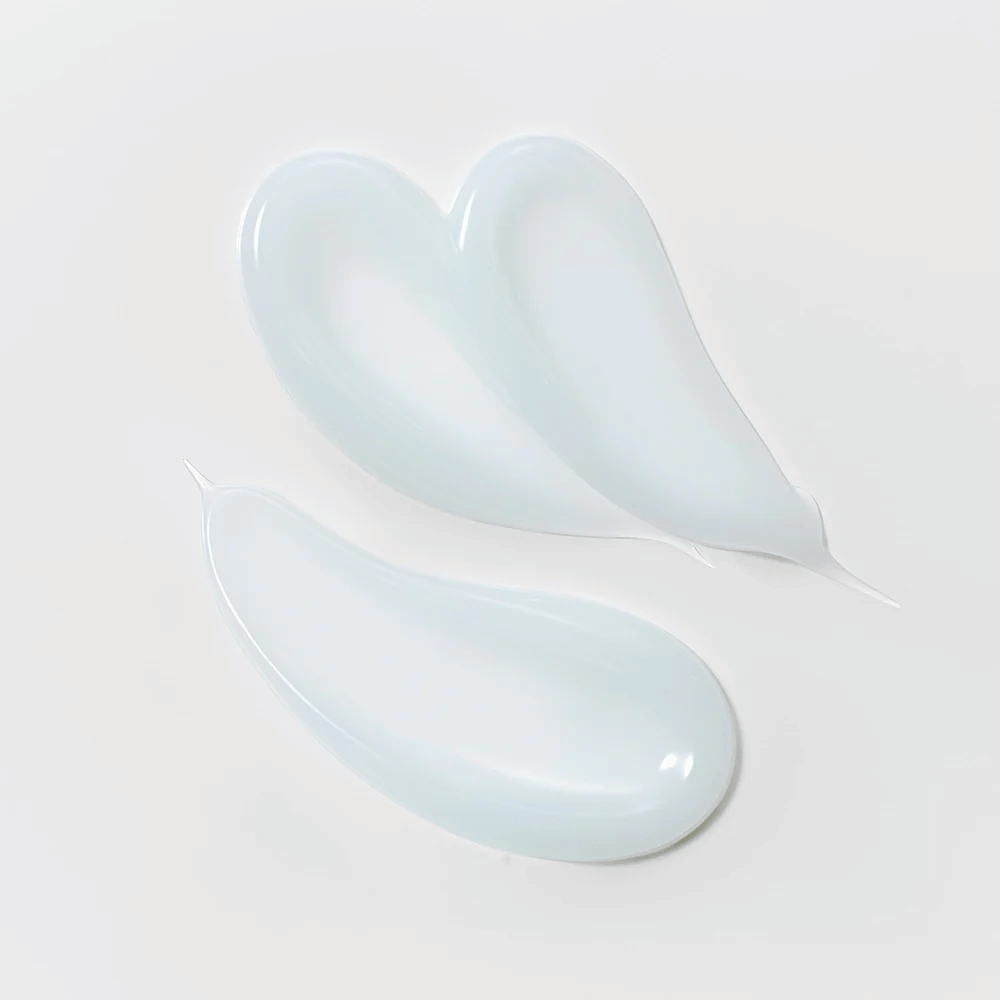 Tekstura Slow Pure Splash Hydration Gel Cream, lekki niebieskawy żel, który nawilża i łagodzi skórę.