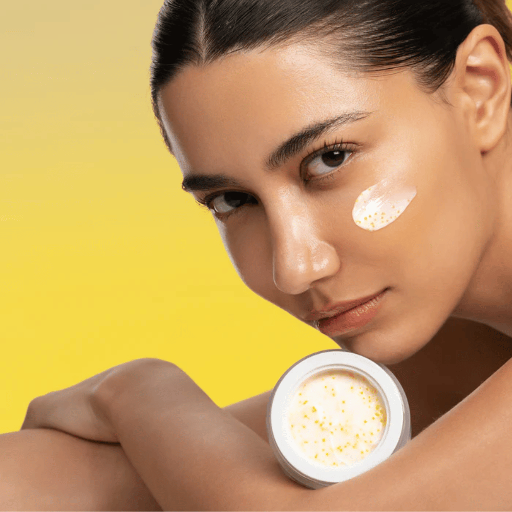 d’Alba Vita Toning Capsule Cream – koreański krem do twarzy z kapsułkami witaminowymi, które pomagają nadać blask, wyrównać koloryt skóry i nawilżać skórę.