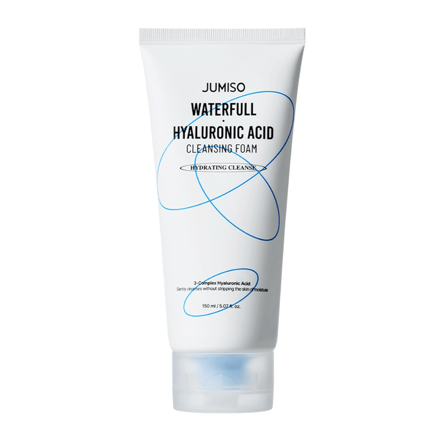Jumiso Waterfull Hyaluronic Acid Cleansing Foam przedstawiona na białym tle. Nawilżający środek do mycia twarzy z kwasem hialuronowym, który delikatnie oczyszcza skórę, nie zaburzając jej naturalnej równowagi nawilżenia.