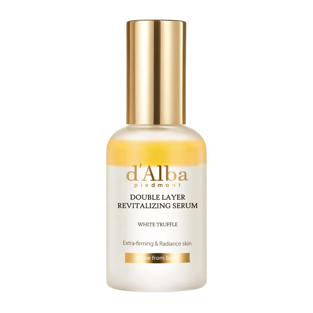 Obrazek z d'Alba Double Layer Revitalizing Serum White Truffle w szklanej butelce z żółtą nakrętką i złotą zakrętką, serum do pielęgnacji skóry dla sprężystości i blasku.