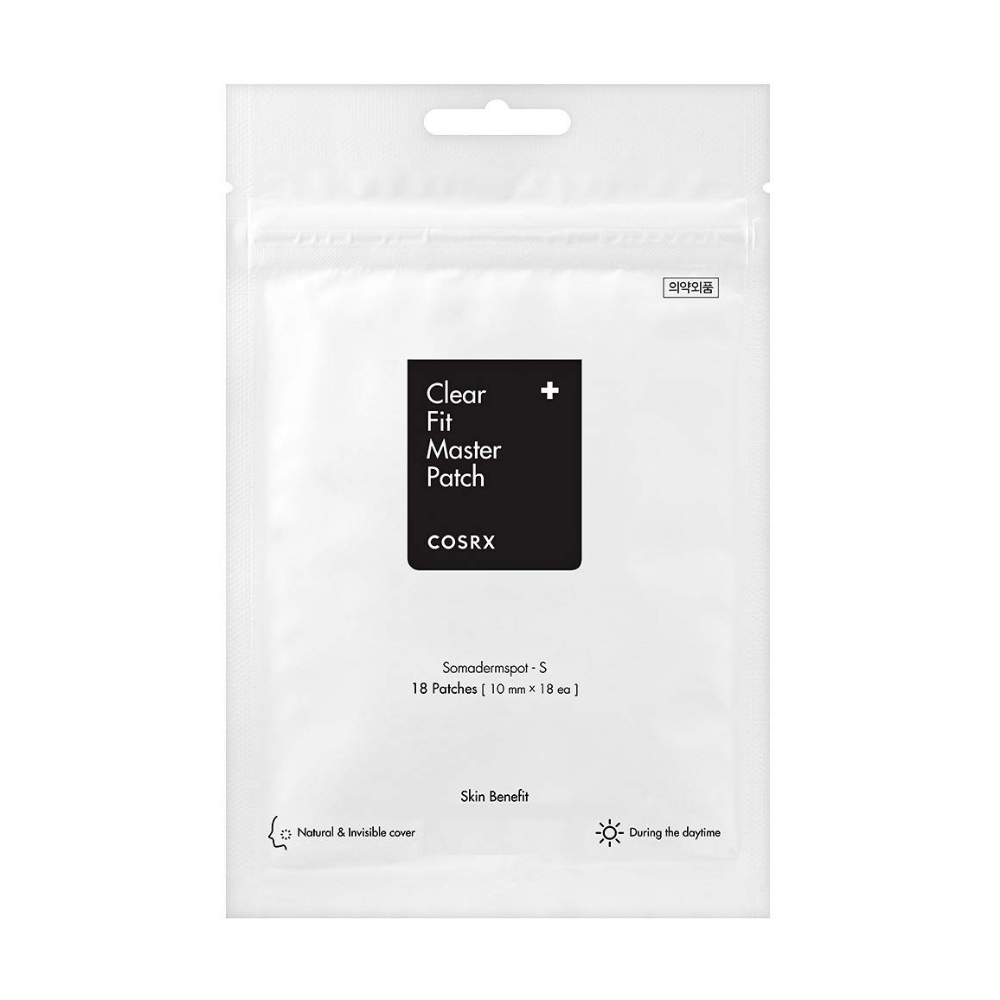 COSRX Clear Fit Master Patch 18st na białym tle skierowany do pryszczy.