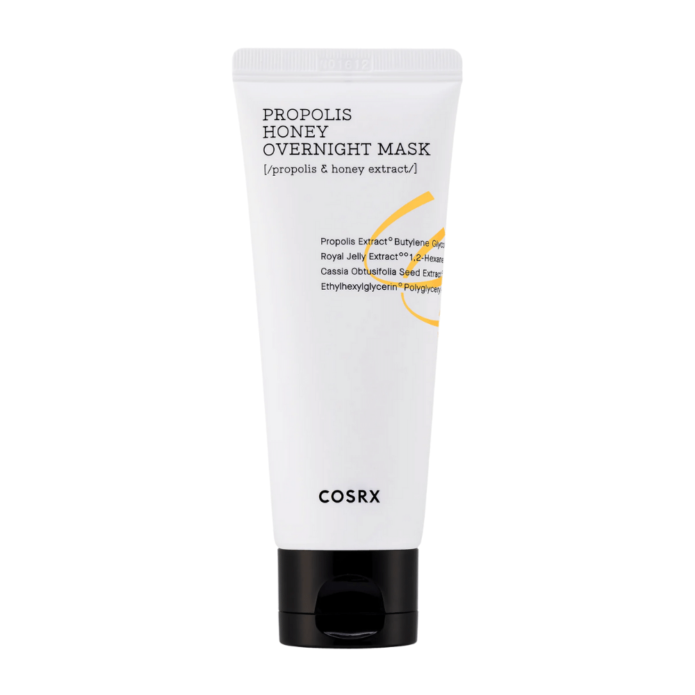 Biała tuba z Full Fit Propolis Honey Overnight Mask 60 ml na białym tle z dodatkiem ekstraktu z propolisu z COSRX.