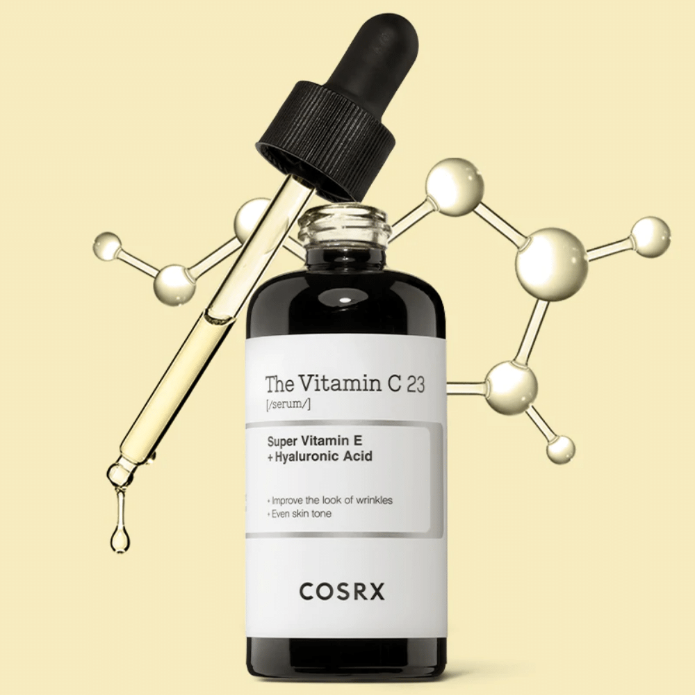 Serum z witaminą C 23 20g od COSRX pomaga w walce z hiperpigmentacją.