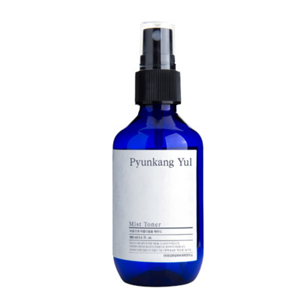 Butelka Pyunkang Yul Mist Toner, idealna dla entuzjastów tonerów przyjaznych dla alergików, na białym tle.